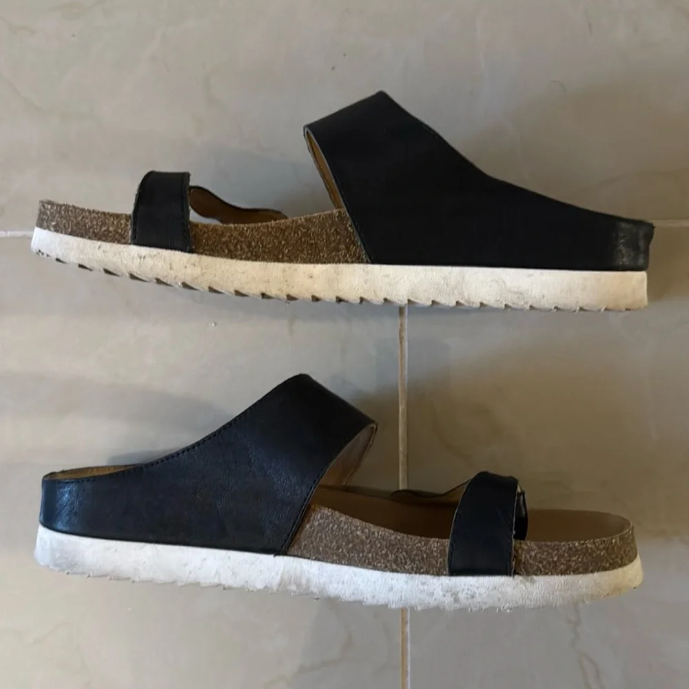 Lucky Brand Women's Harribel Sandal Black Size 8 or 38.5